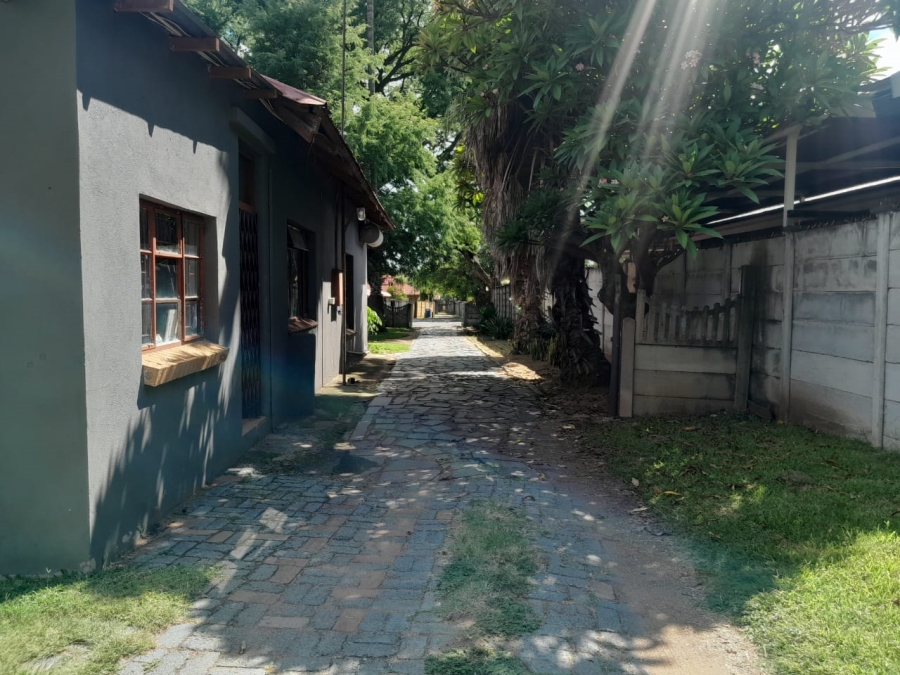 6 Bedroom Property for Sale in Bodorp North West